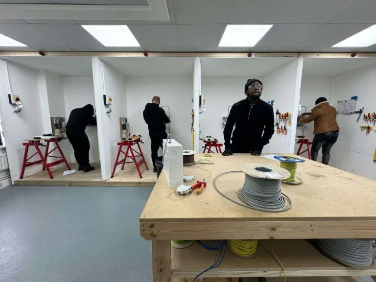 Worcester City & Guilds 236502 Wiring Workshop